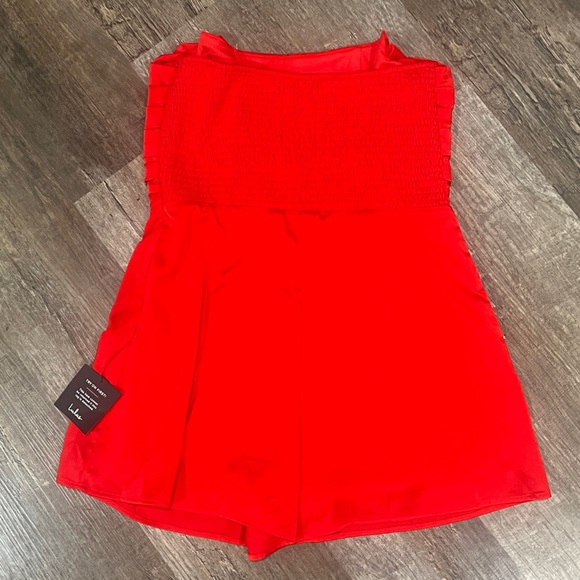 FINAL PRICE NWT Lulus Living for the Present Red Satin Strapless Romper - Picture 8 of 11